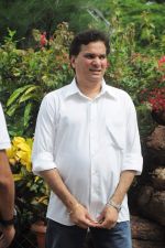 at Dara Singh funeral in Mumbai on 12th July 2012 (25).JPG